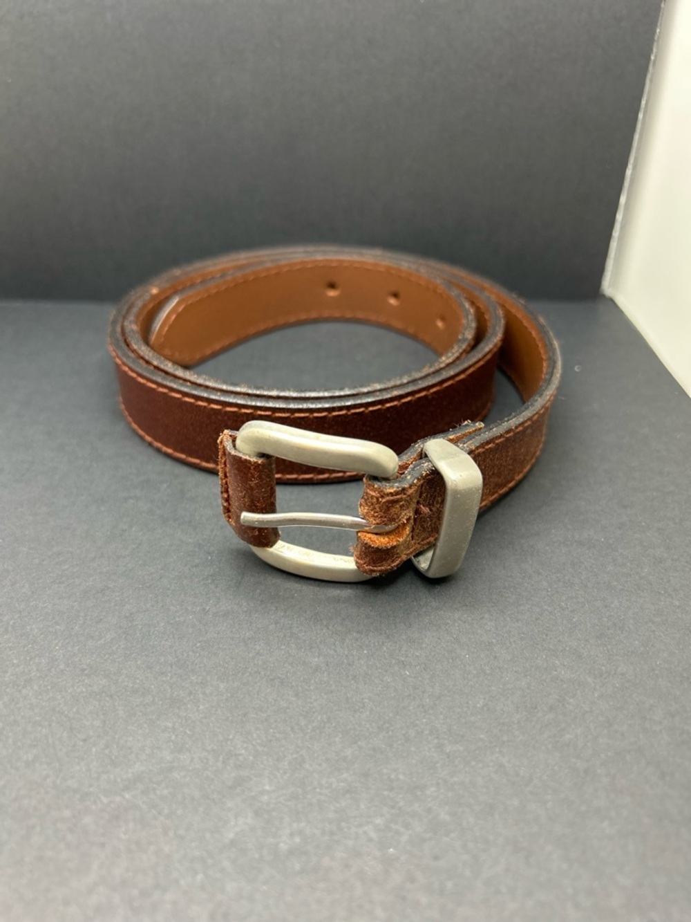 Classic Vintage Mens  Brown Leather Belt with Brushed Silver Tone Buckle